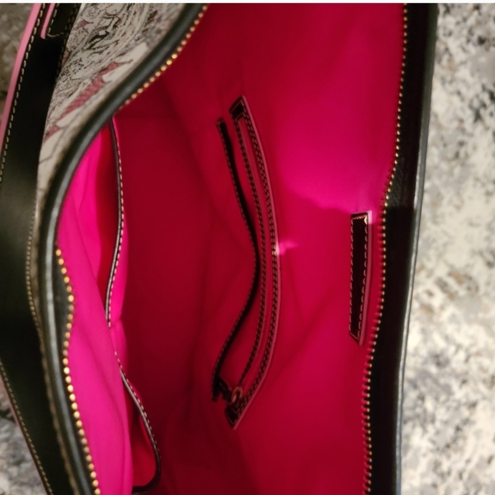 Dooney & Bourke Black MINNIE MOUSE and Pink Shoulder Bag - Picture 3 of 4